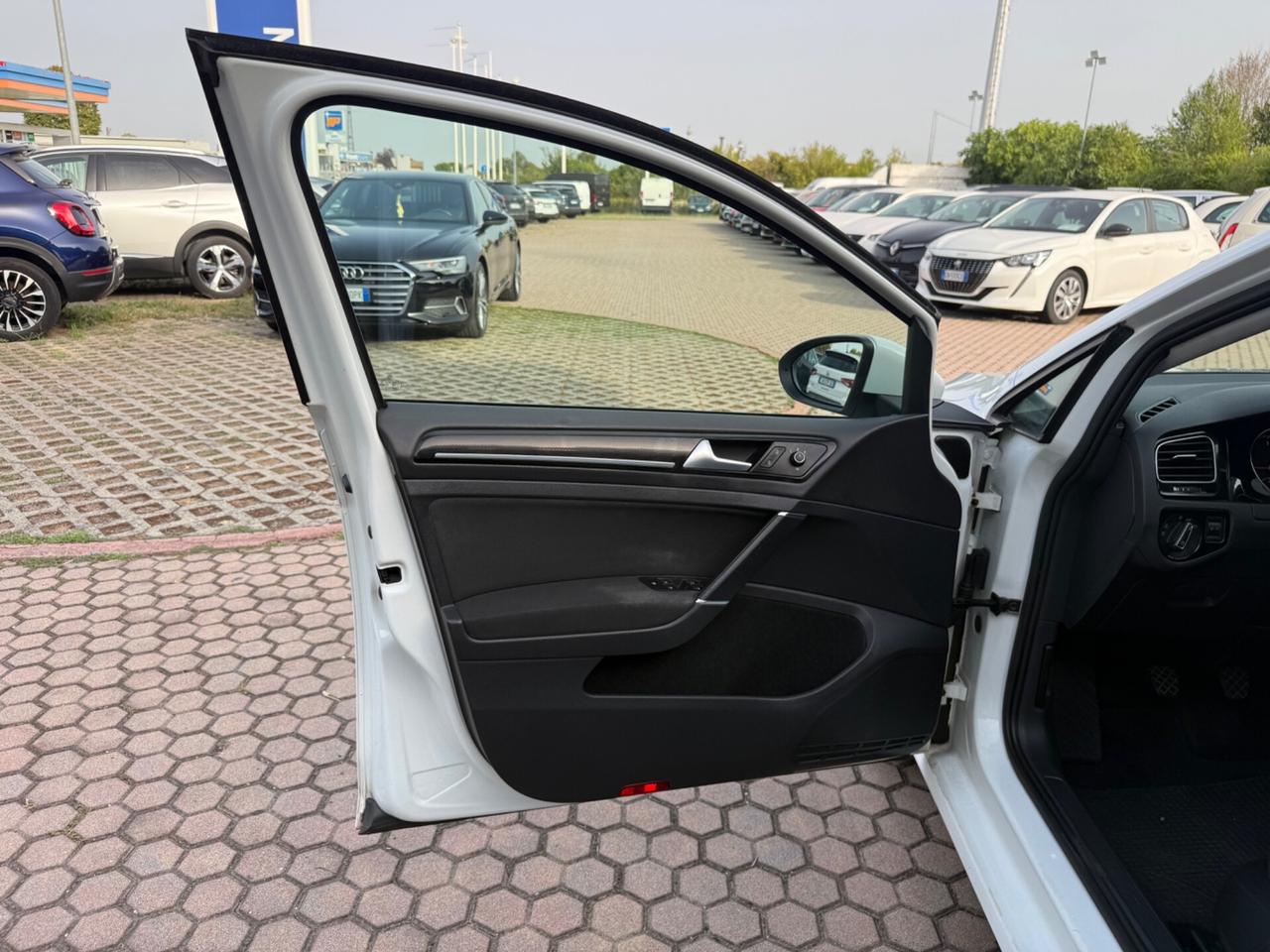 Volkswagen Golf Business 1.6 TDI 5p. Highline