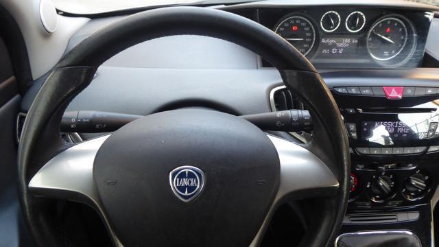 LANCIA Ypsilon 1.2 69 CV 5 porte Gold