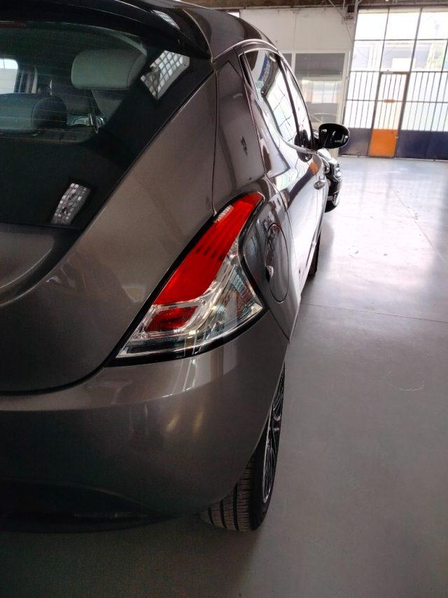 LANCIA Ypsilon 1.0 FireFly 5 porte S&S Hybrid Oro