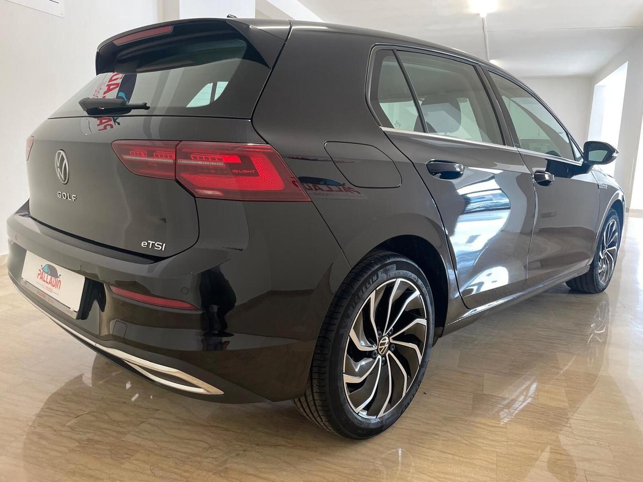 Volkswagen Golf 1.5 eTSI 130 CV EVO ACT DSG Style