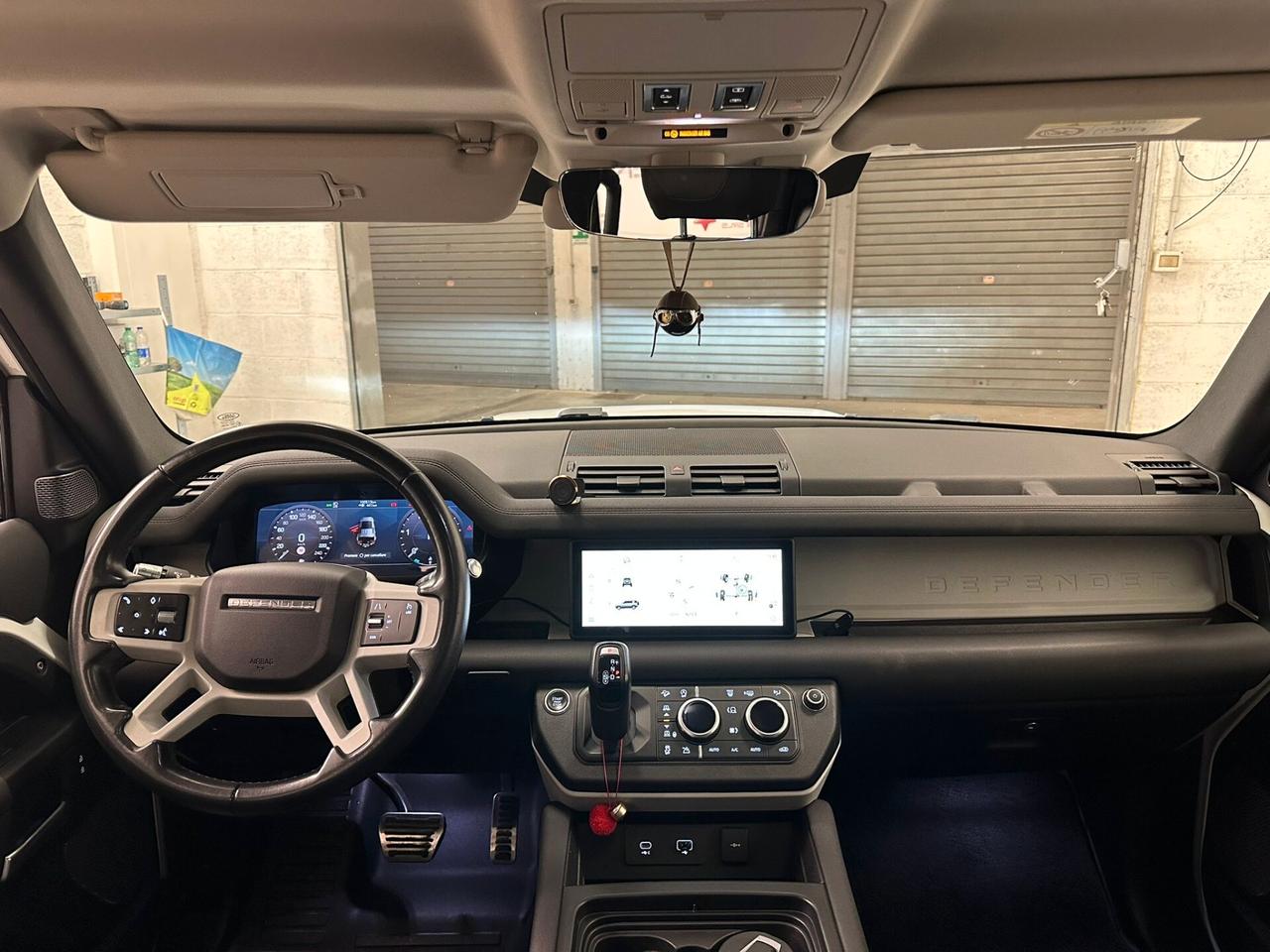 Land Rover Defender 110 2.0 SD4 AWD Auto 75° ANNIVERSARIO