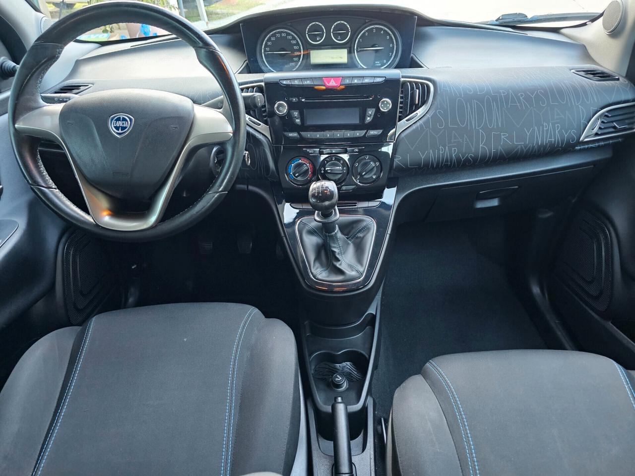 Lancia Ypsilon 1.2 69 CV 5 porte GPL Ecochic Silver