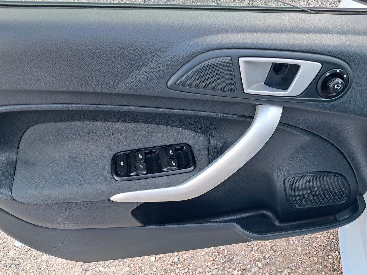 Ford Fiesta Titanium 1.4 GPL