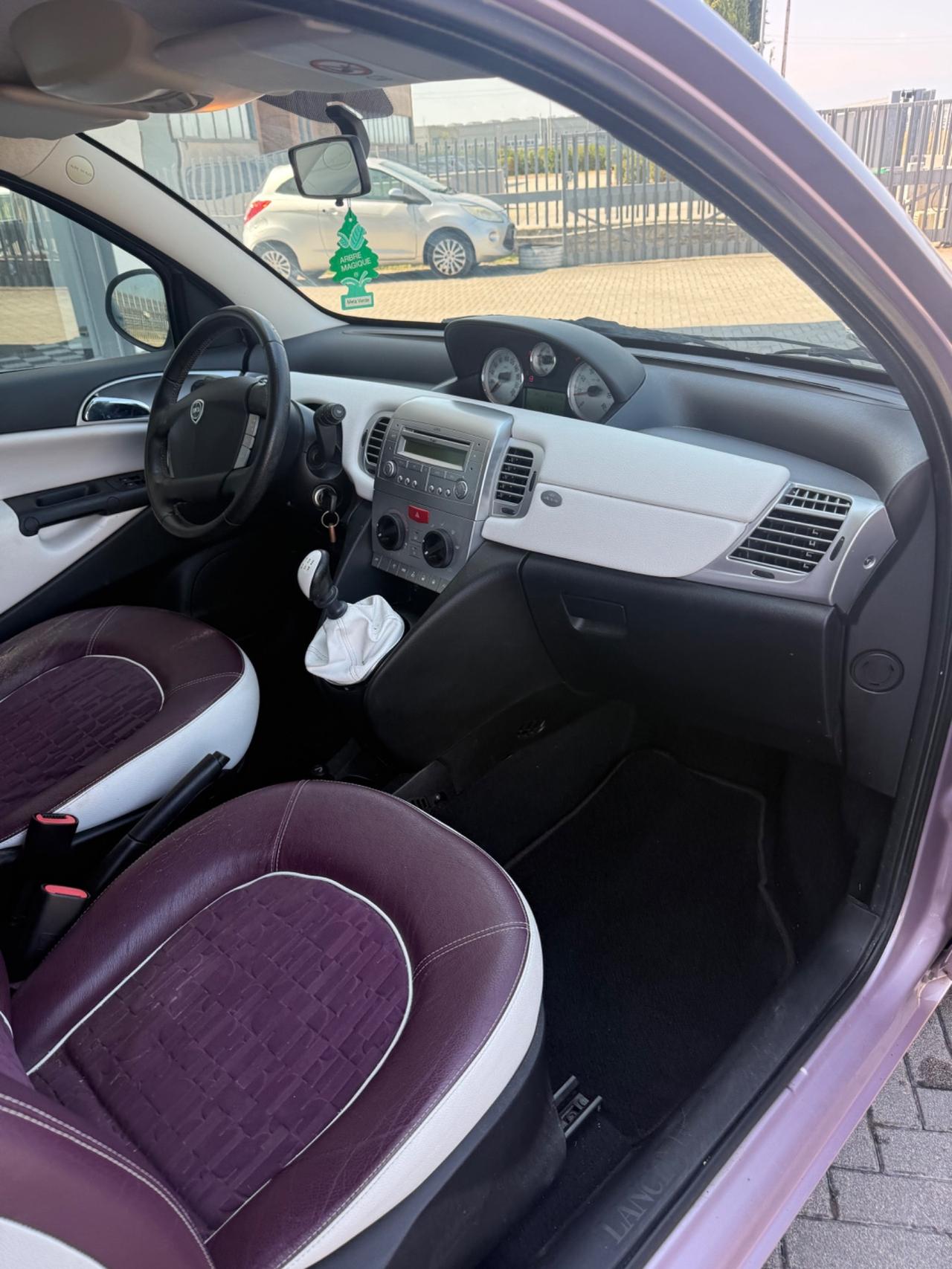 Lancia Ypsilon 1.2 Elle