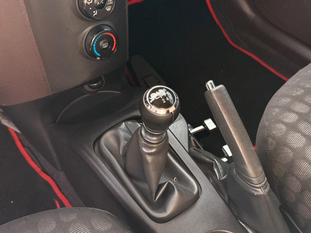Toyota iQ 1.0