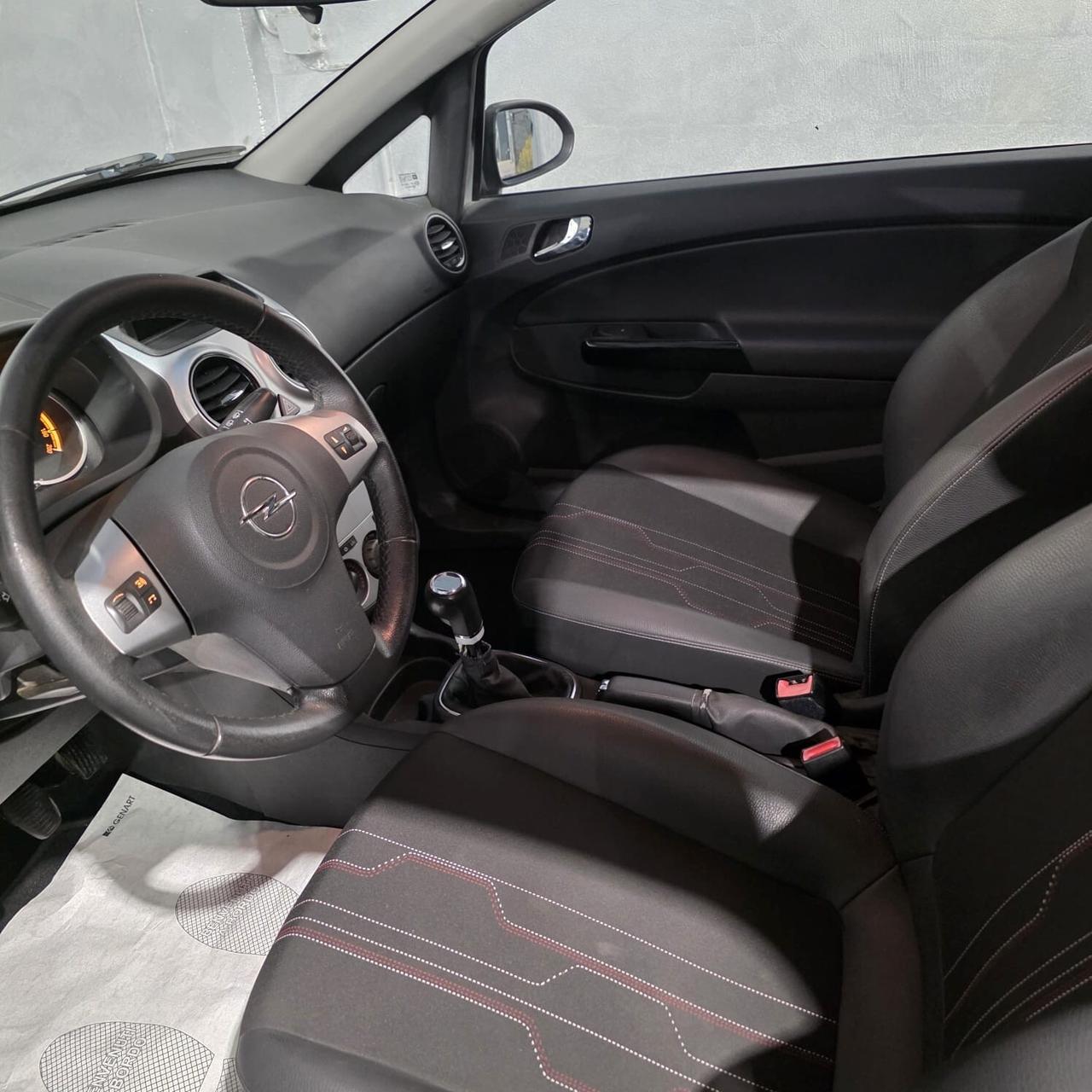 Opel Corsa 1.2 3 porte Edition