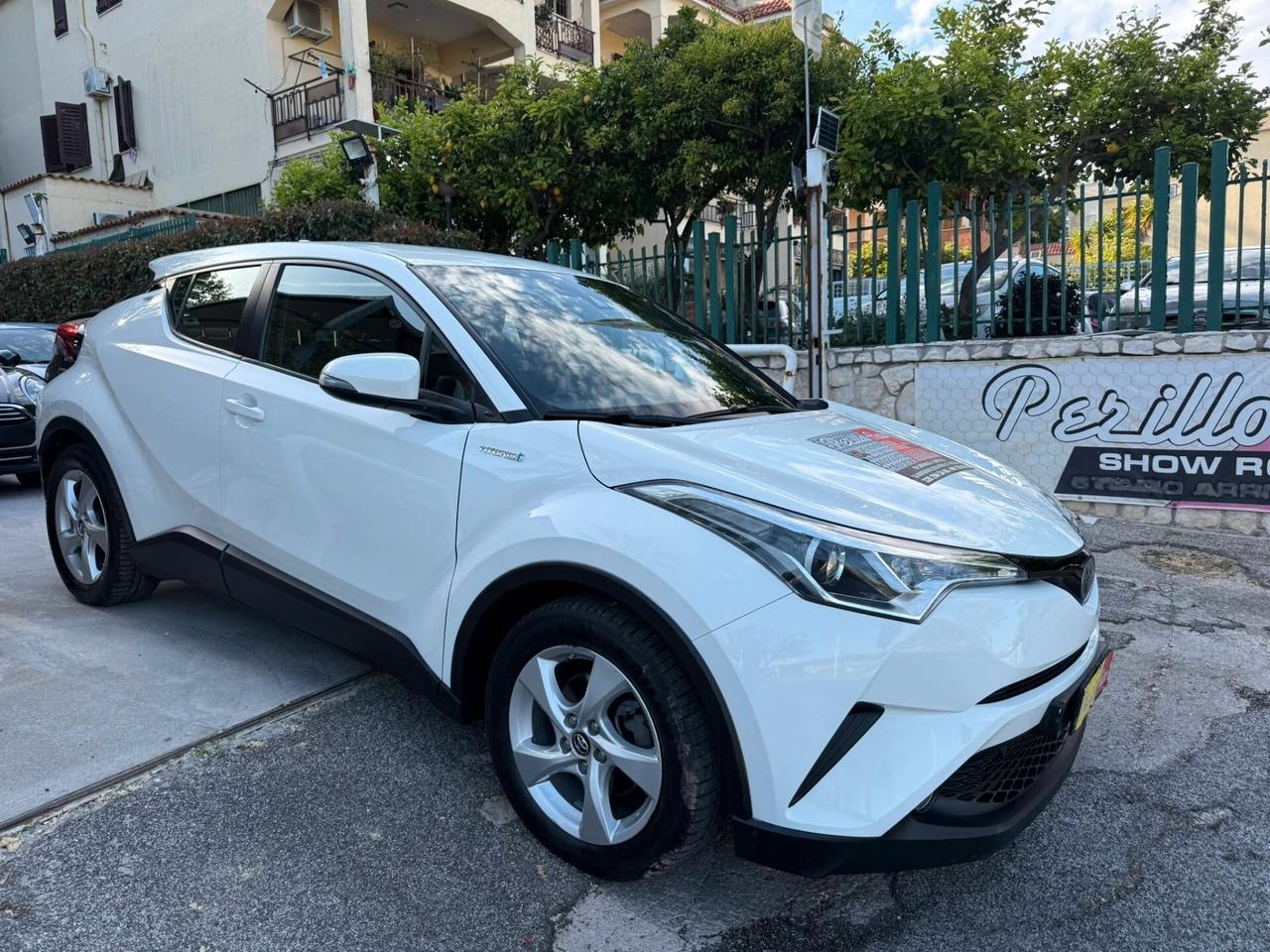 Toyota C-HR 1.8 Hybrid E-CVT Lounge