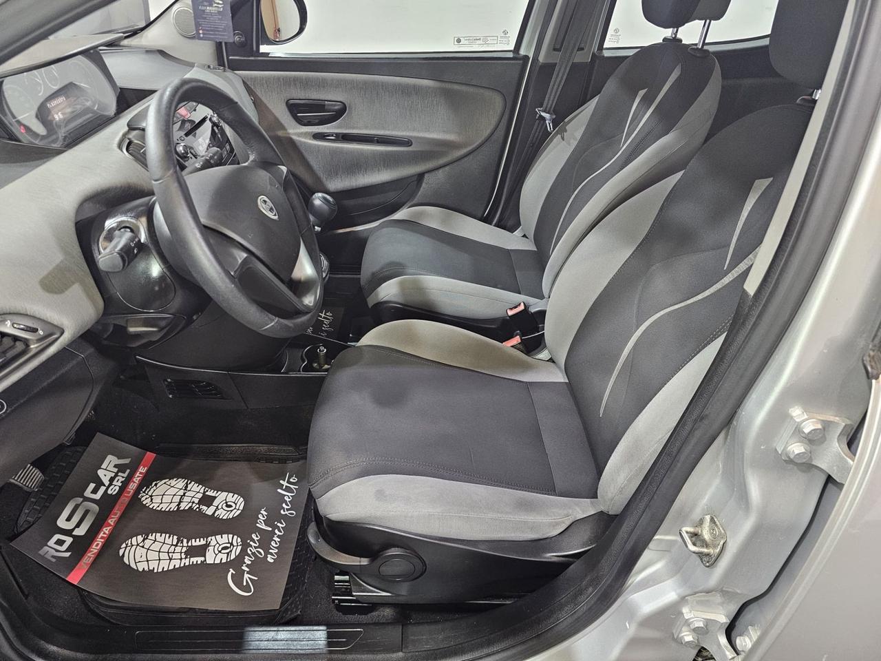 Lancia Ypsilon 1.2 GPL 69cv