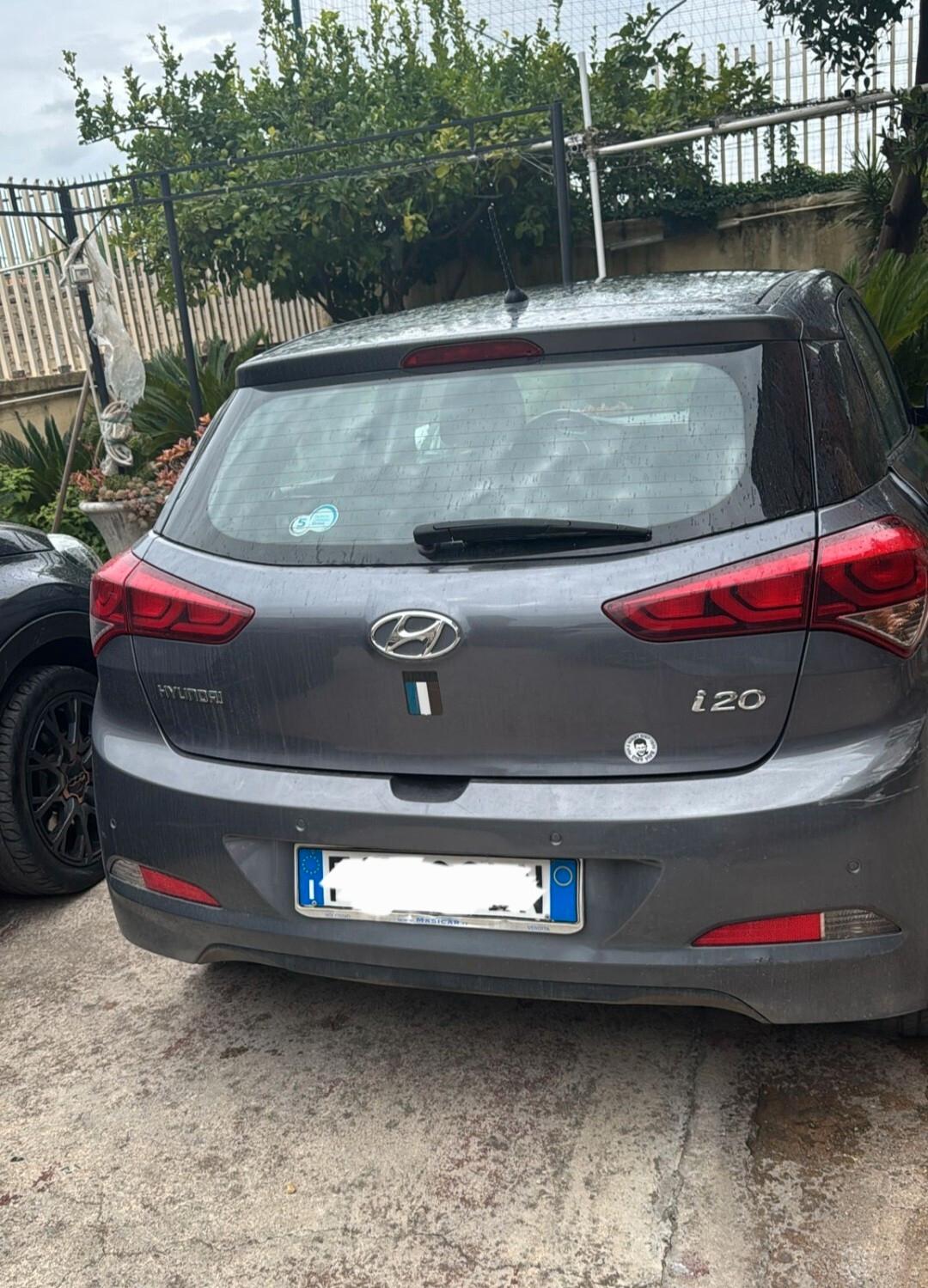 Hyundai i20 1.1 CRDi 12V /"73.000km!!!"