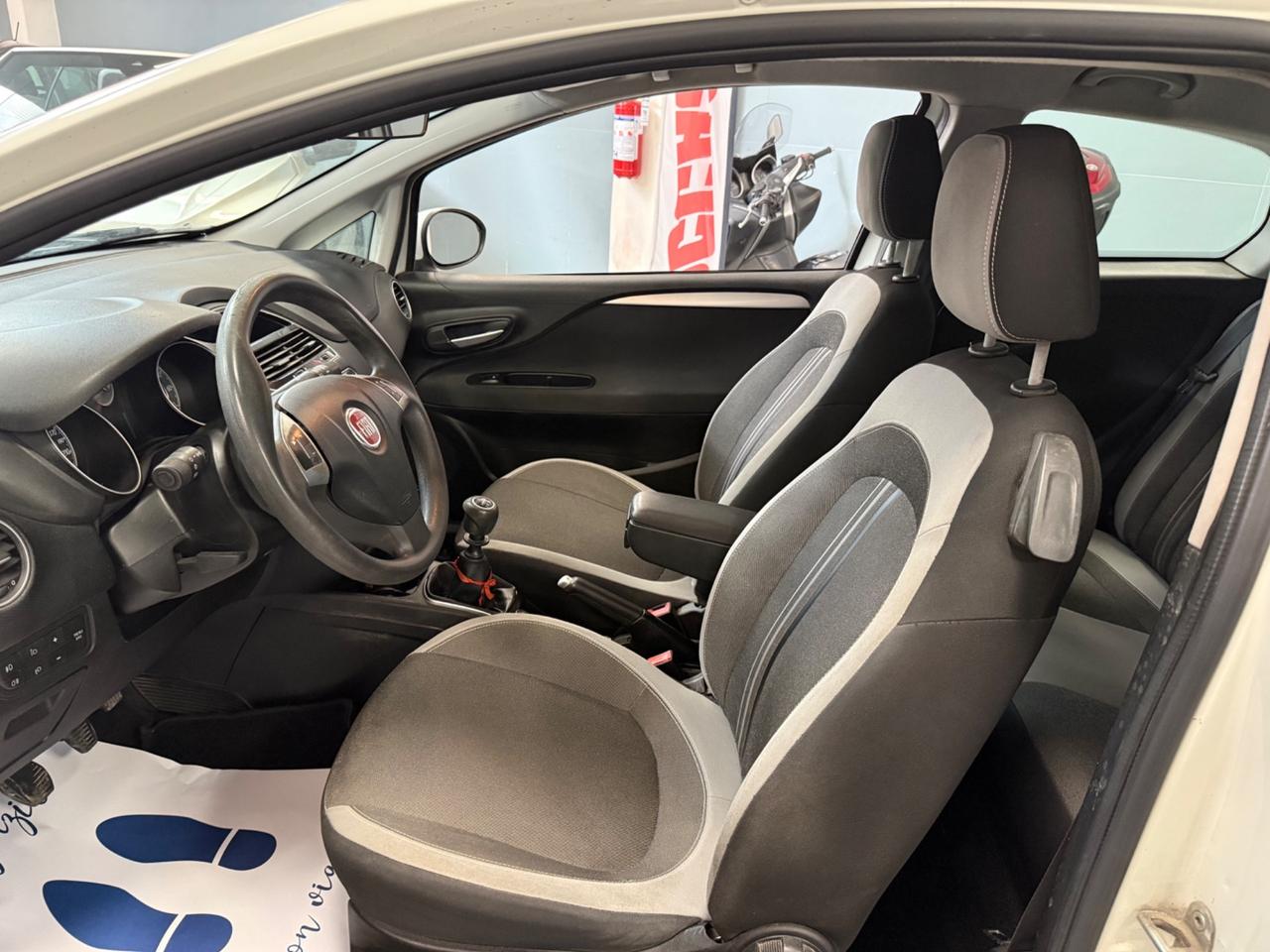 Fiat Punto Evo 1.4 3P. Dynamic Natural Power Ok Neopatentati