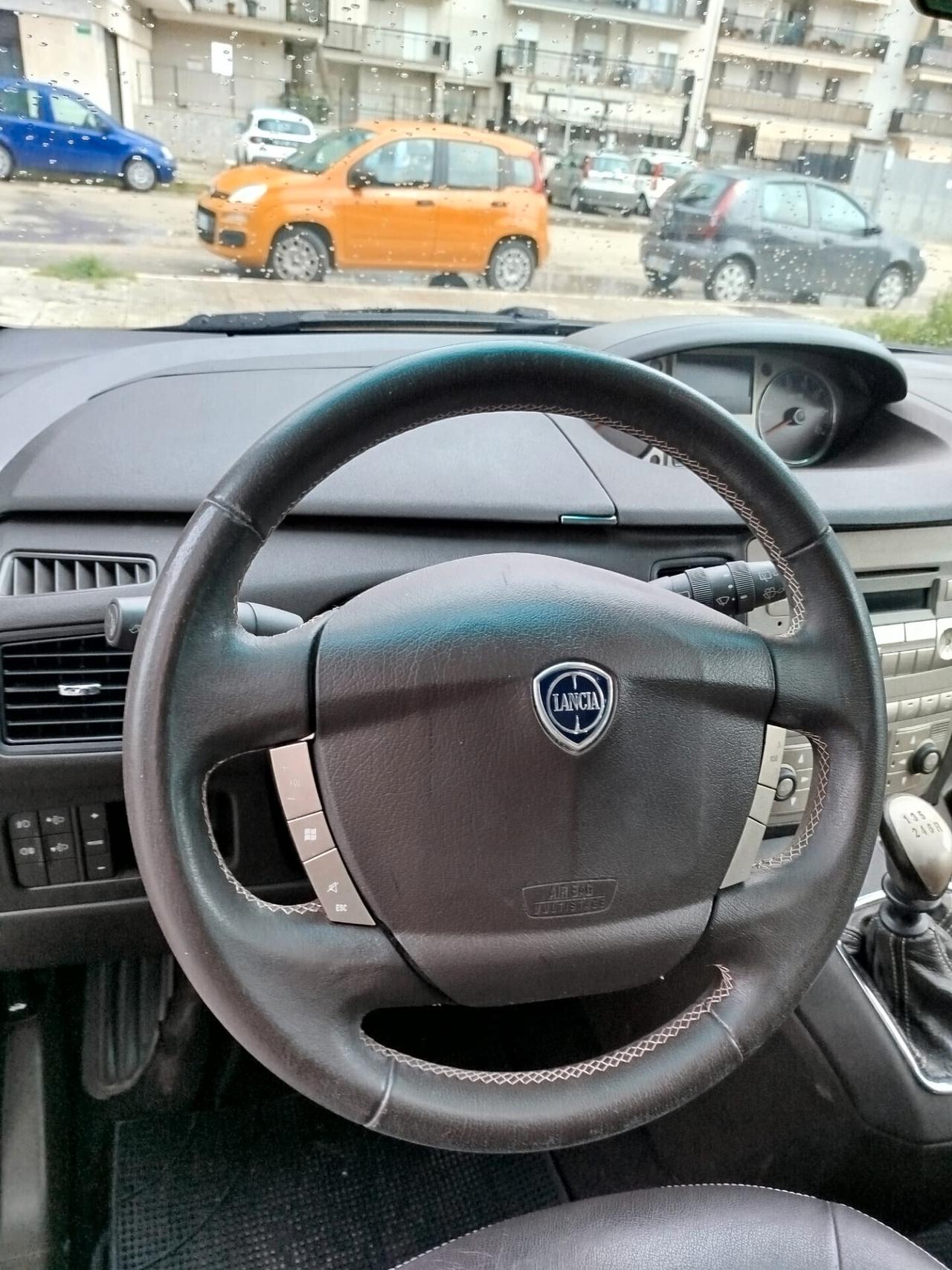 Lancia MUSA 1.4 16V EURO 5 S&S Platino