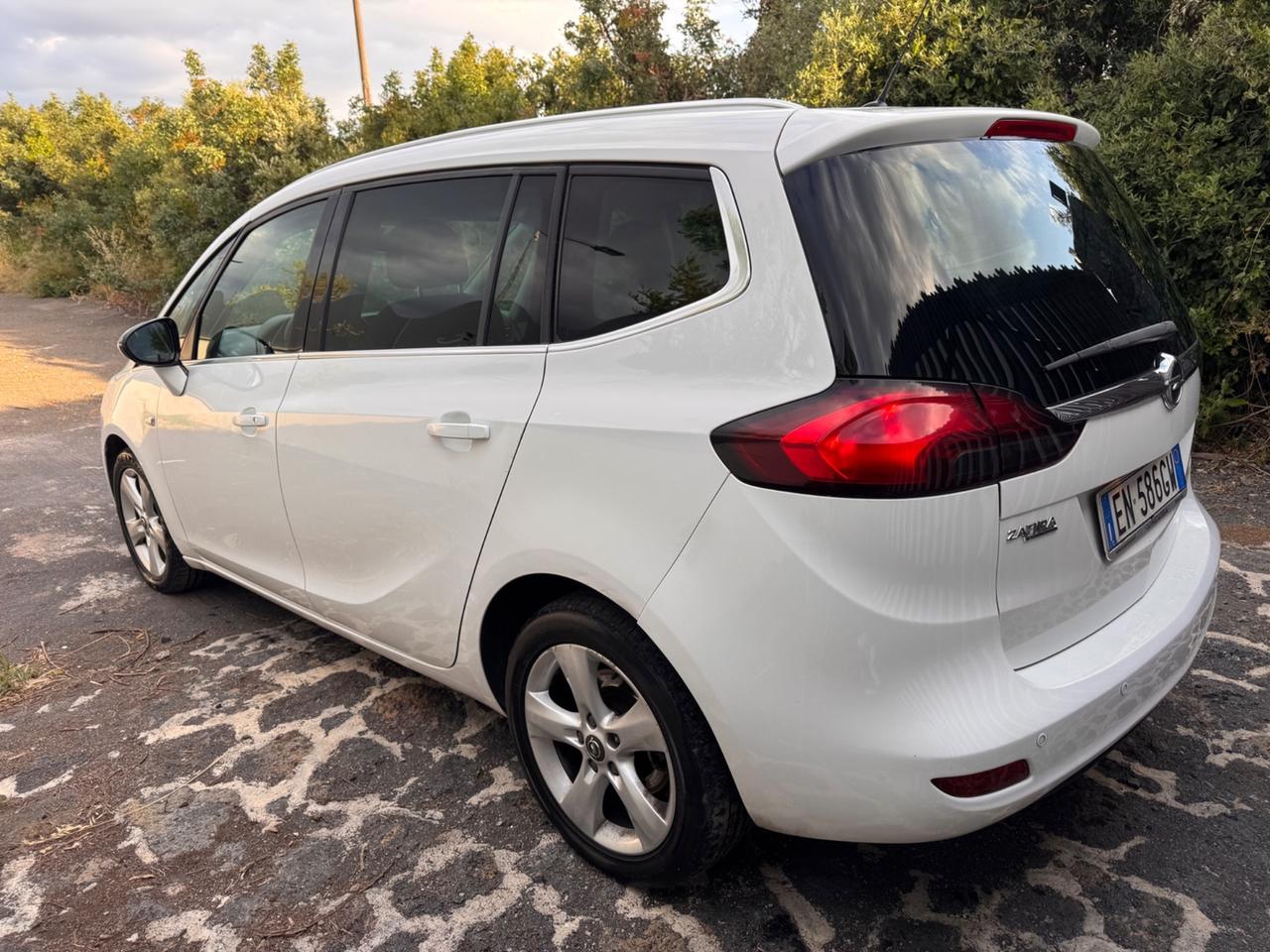 opel zafira 7 posti 2.0 diesel