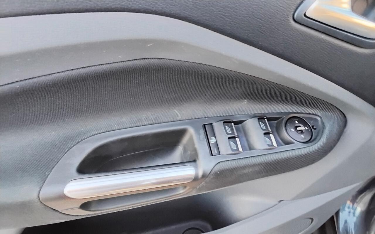 Ford C-Max 2.0 TDCi 115CV Powershift Titanium