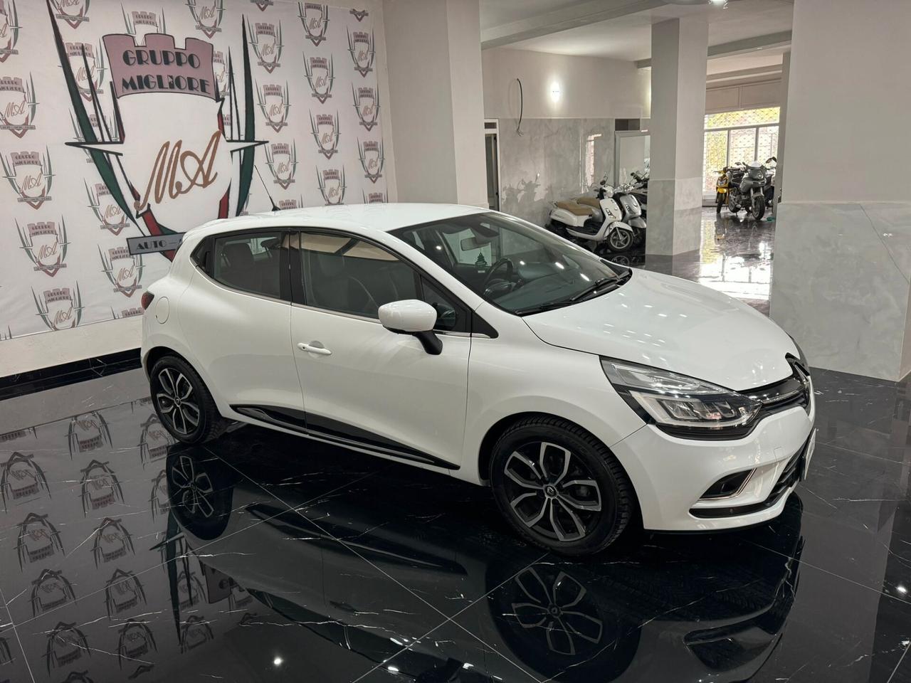 Renault Clio dCi 8V 90CV EDC Start&Stop 5 porte Energy Intens