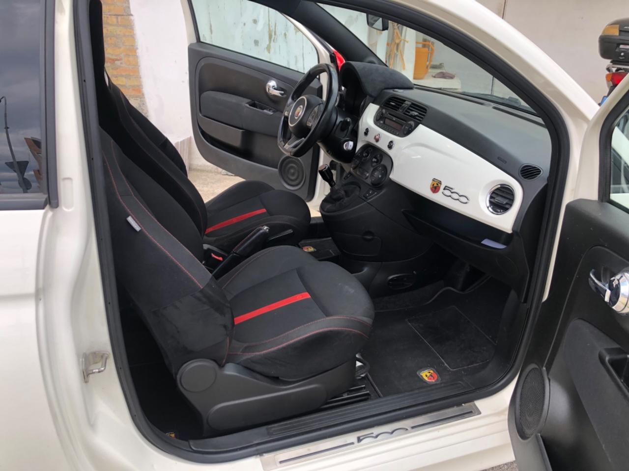 Abarth 500 1.4 Turbo T-Jet Esseesse