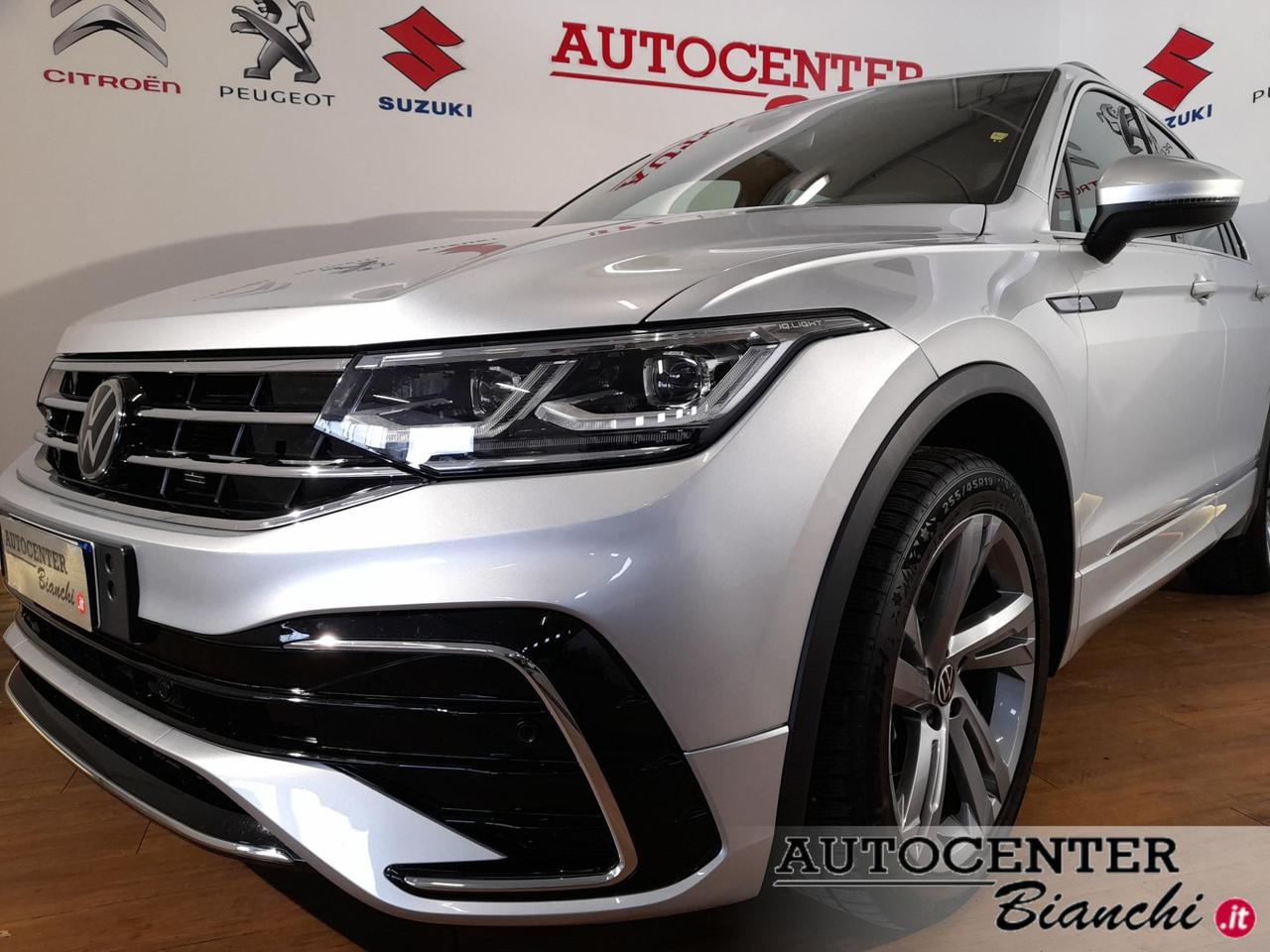 Volkswagen Tiguan 2.0 tdi R-Line 4motion 150cv dsg