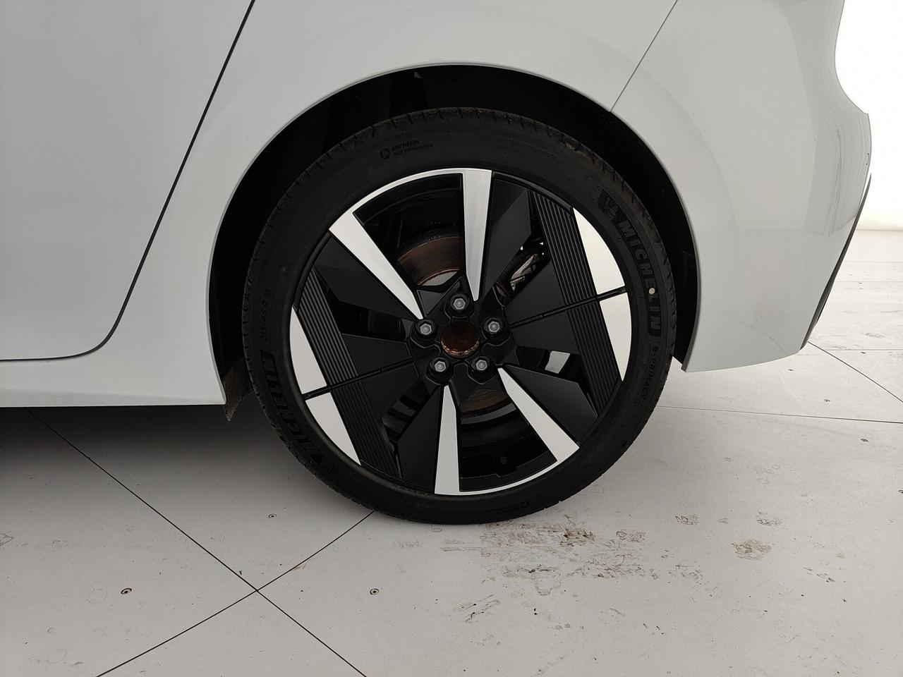 Peugeot 308 Hybrid 145 e-DCS6 GT