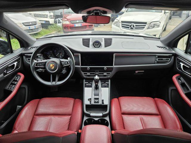 PORSCHE Macan 2.0