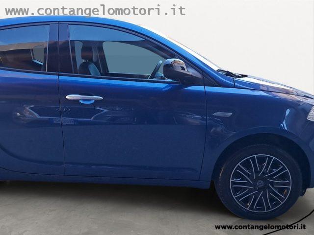 LANCIA Ypsilon 1.0 FireFly 5 porte S&S Hybrid Ecochic Silver