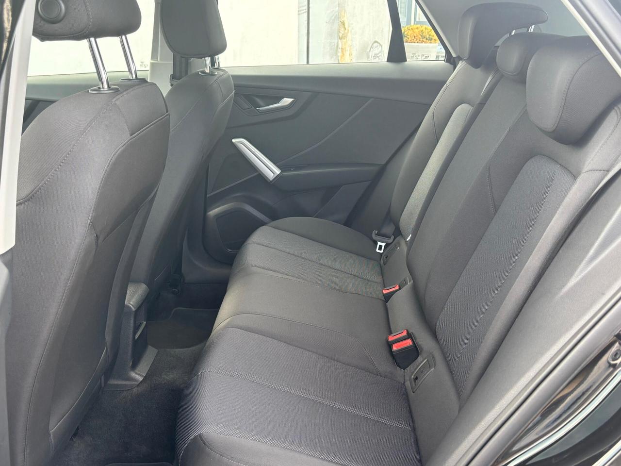 Audi Q2 30 TDI S tronic Business Design