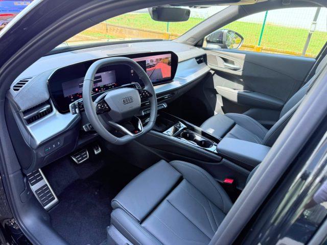 AUDI Q3 SPB TDI 110 kW S tronic S Line edition NAVI - ACC
