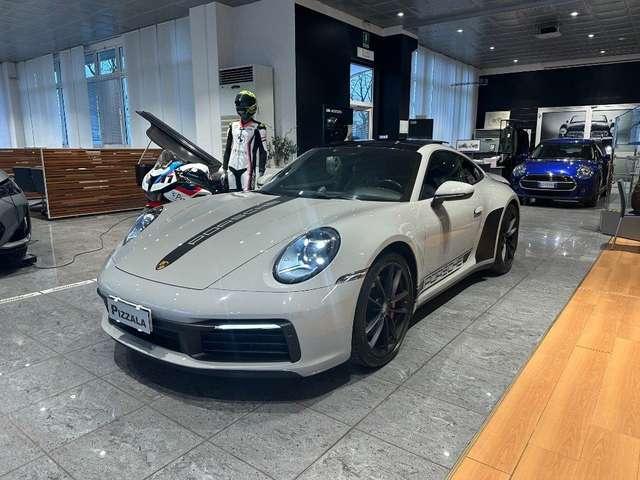 Porsche 911 Carrera 4S