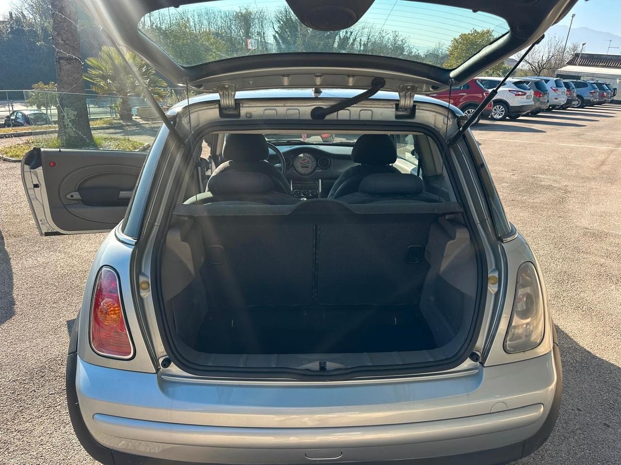 Mini 1.4 tdi One D de luxe NEOPATENTATI