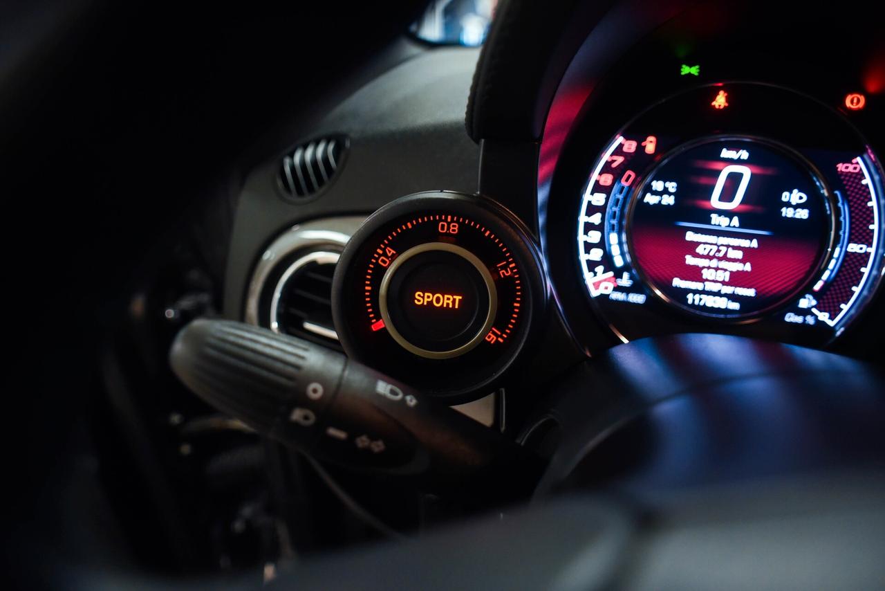 Abarth 595 C 1.4 Turbo T-Jet 140 CV