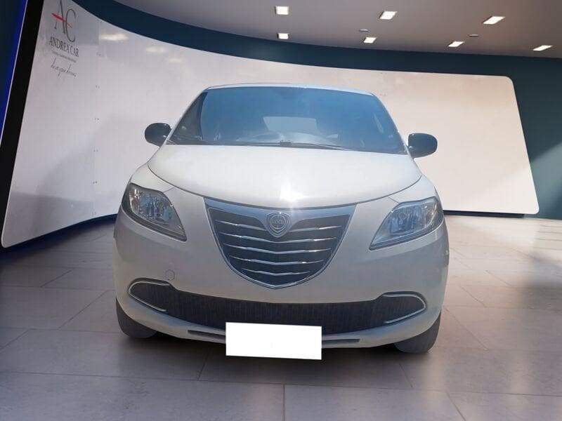 Lancia Ypsilon Ypsilon 0.9 t.air Gold s/CL ecochic metano 80cv E6