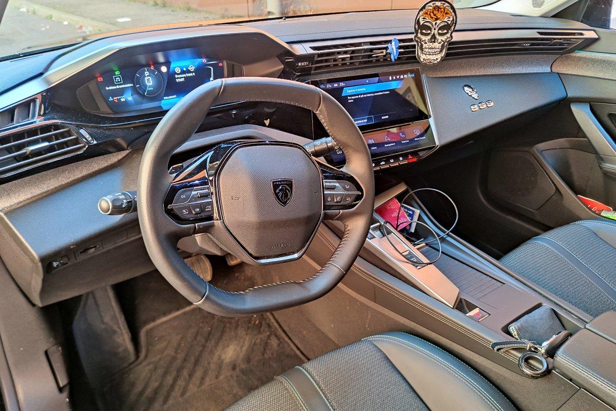 PEUGEOT 308 BlueHDi 130 S&S EAT8 Allure