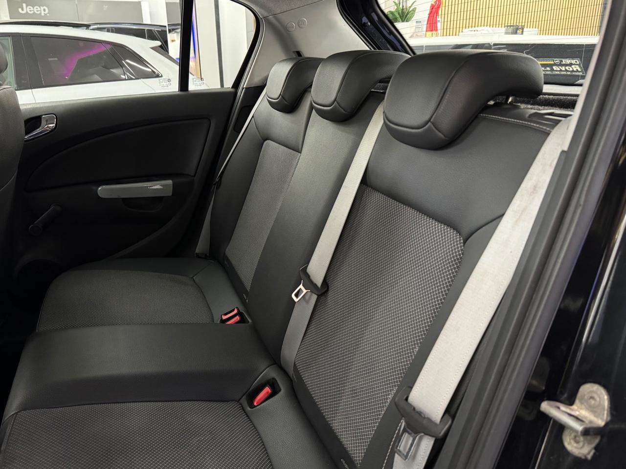Opel Corsa 1.4 Cosmo Full Optional