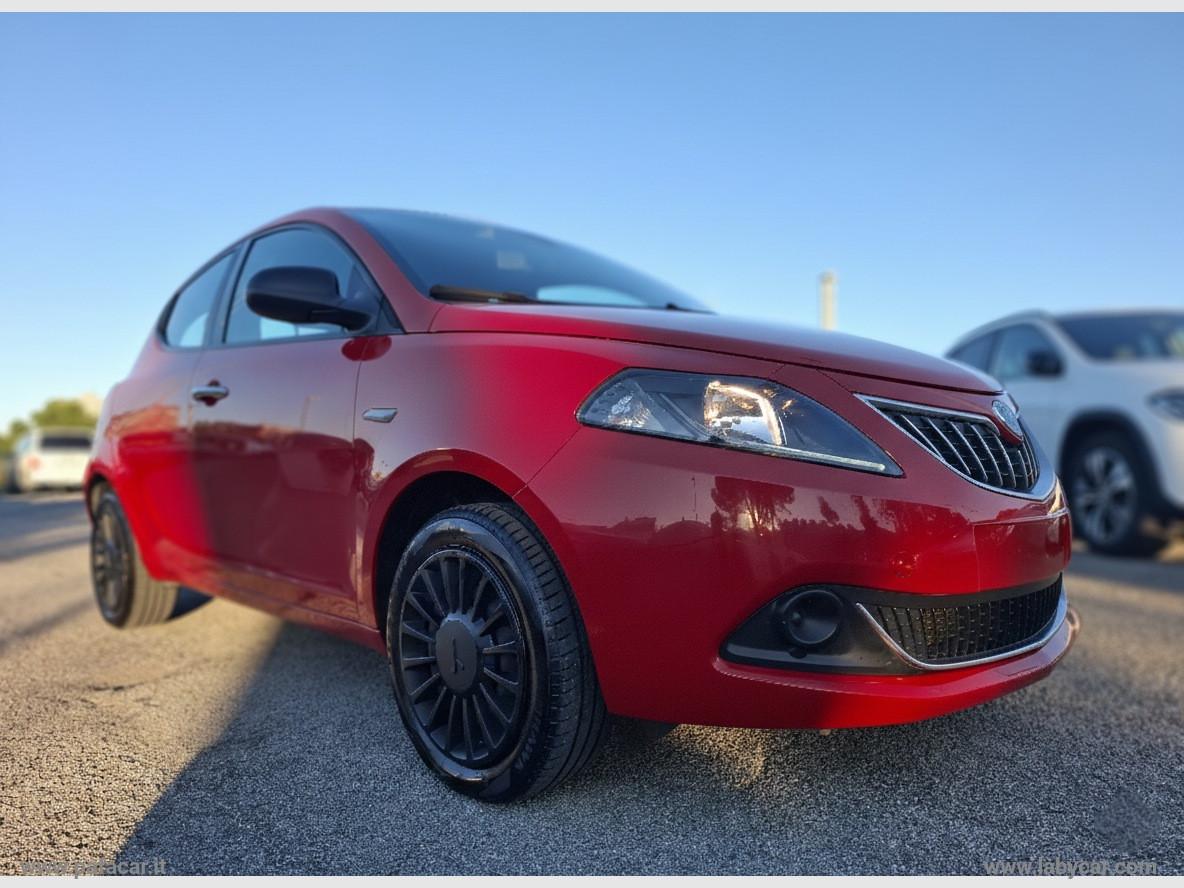 LANCIA Ypsilon 1.0 FireFly 5p.S&S Hybrid Silver