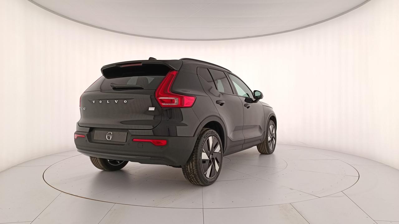 VOLVO XC40 Plus Single Motor Extended Range