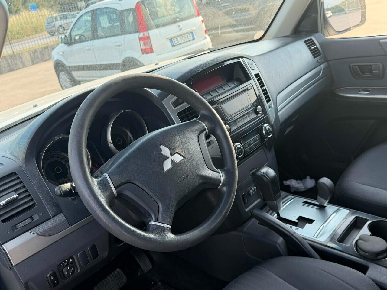 Mitsubishi Pajero 3.2 DI-D 16V aut. 3p. Intense DPF IVA ESPOSTA
