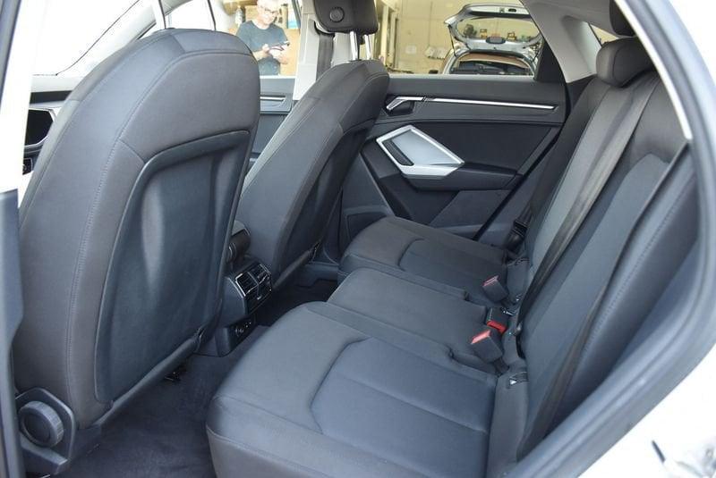 Audi Q3 SPB 45 TFSI e S tronic Business Plus