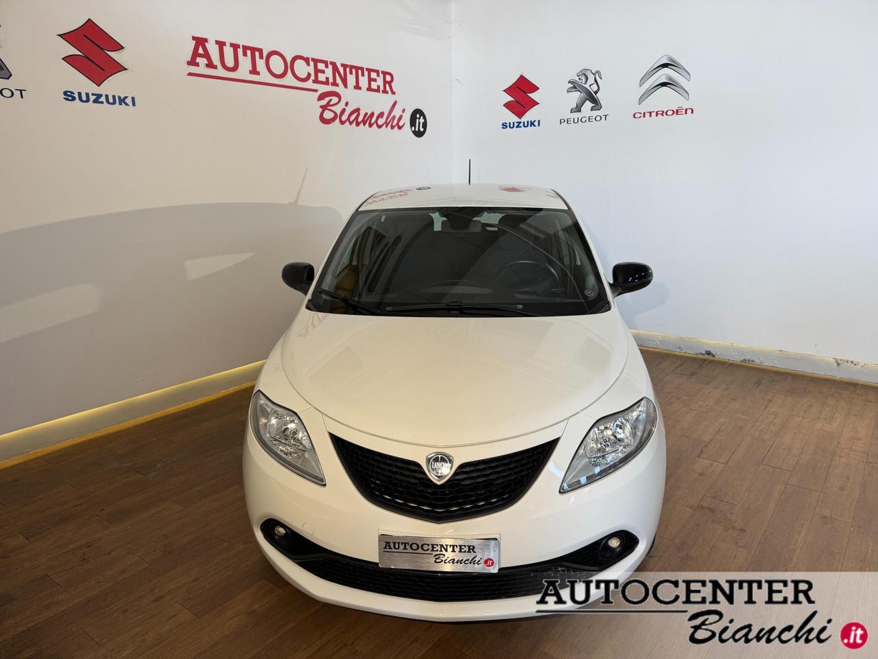 Lancia Ypsilon 5 Porte Ypsilon 1.0 firefly hybrid Gold s&s 70cv