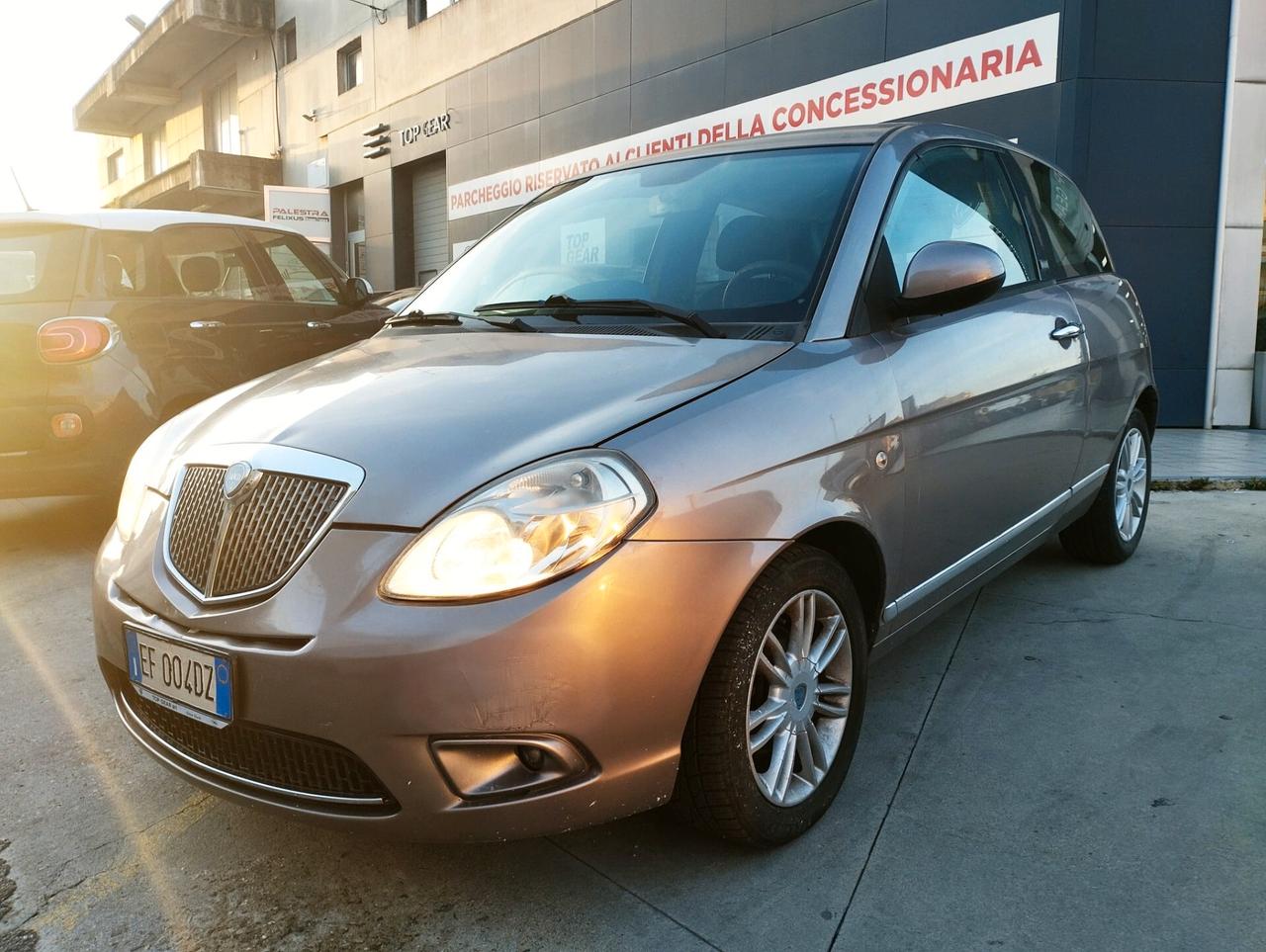 Lancia Ypsilon 1.2 69 CV Argento