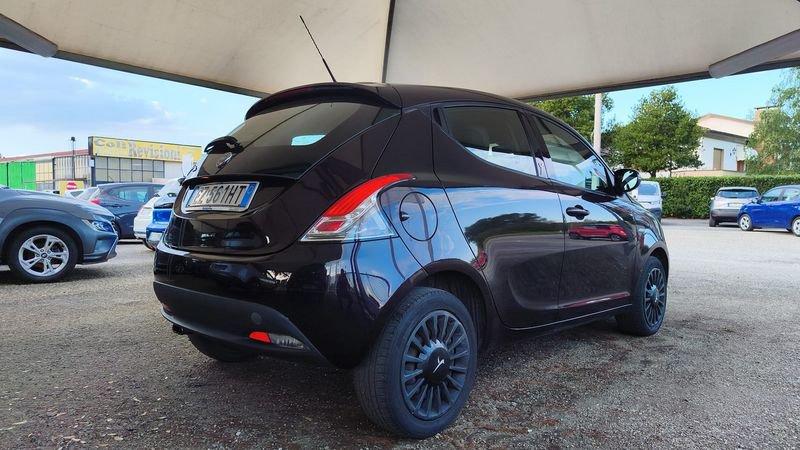 Lancia Ypsilon 1.2 69cv Elefantino