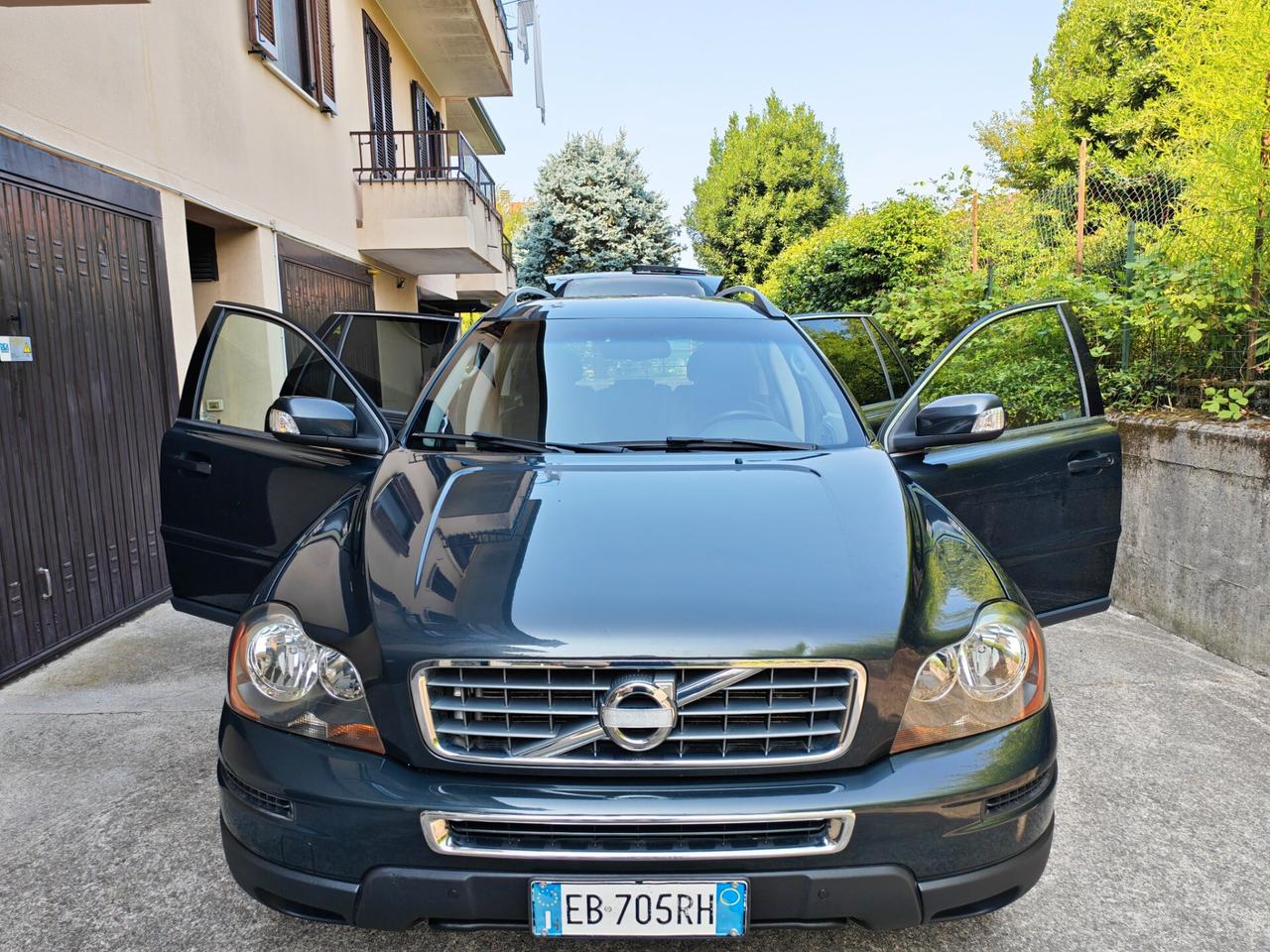 Volvo XC90 2.4 DIESEL 185cv D5 AWD / Unipro
