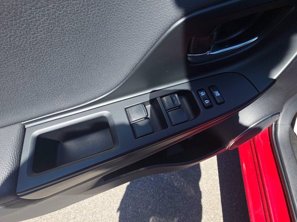TOYOTA Yaris 5p 1.5h trend red edition del 2016