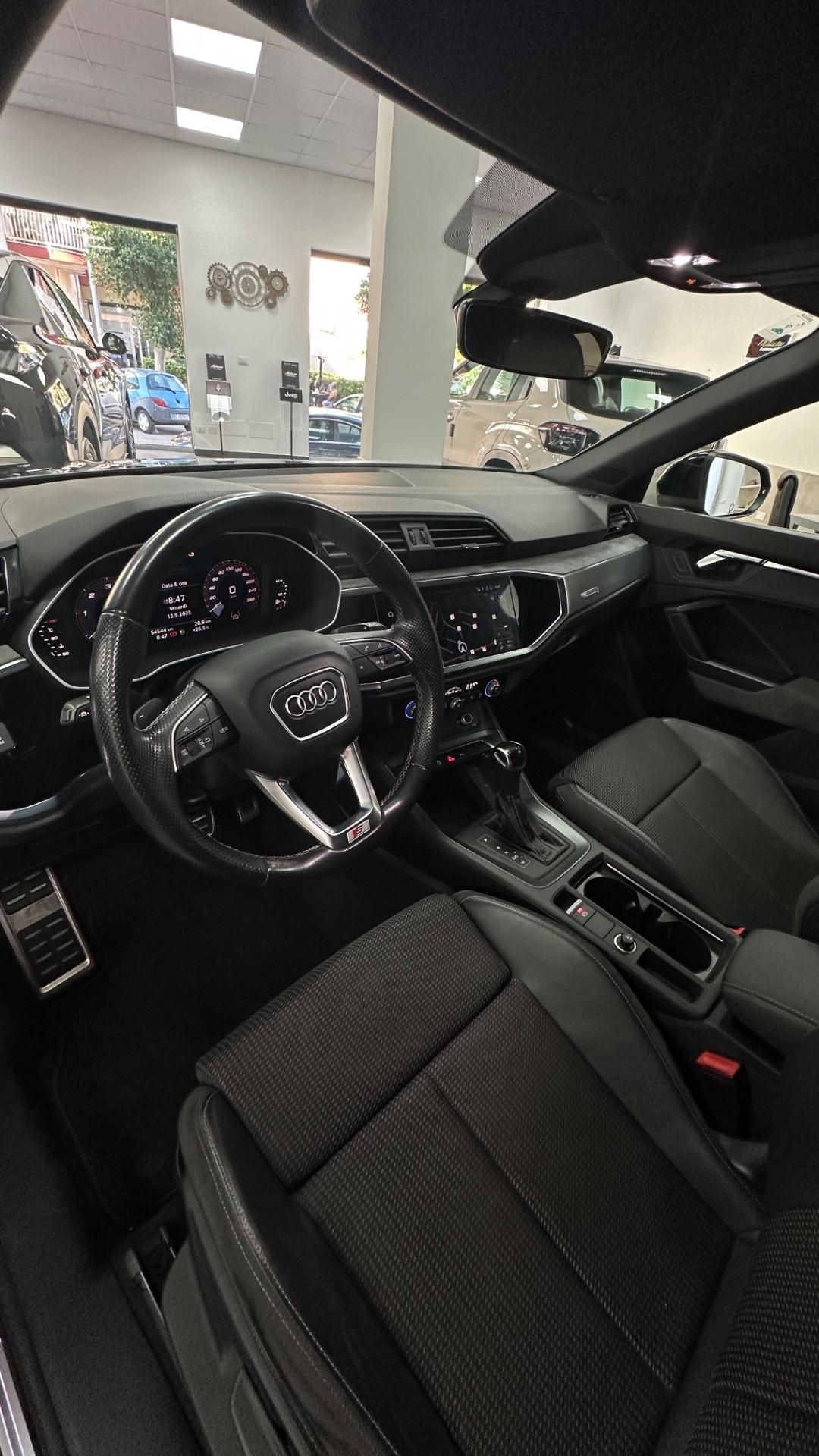 Audi Q3 35 TDI S tronic line edition