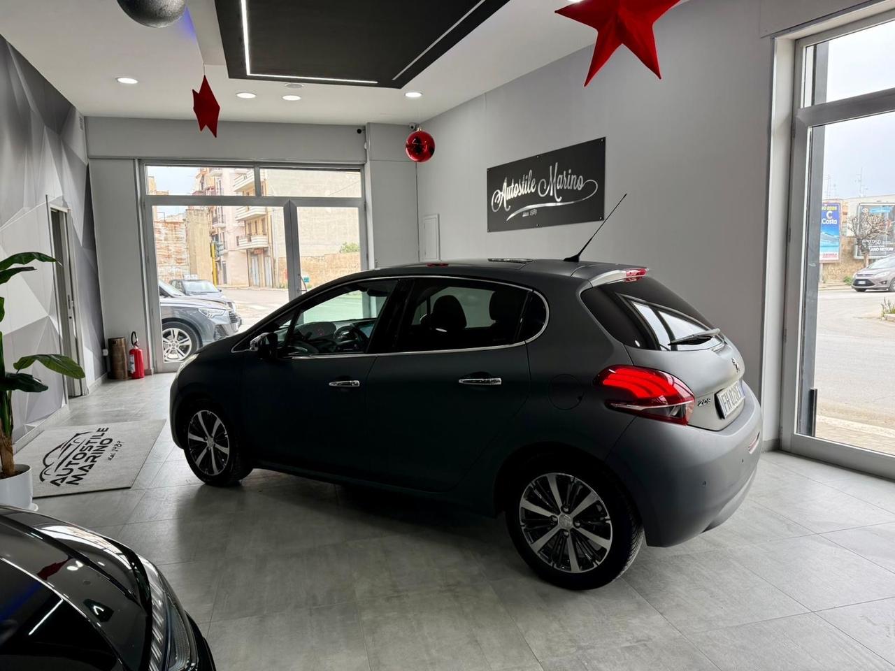 Peugeot 208 75 5 porte Allure tetto pano-2017