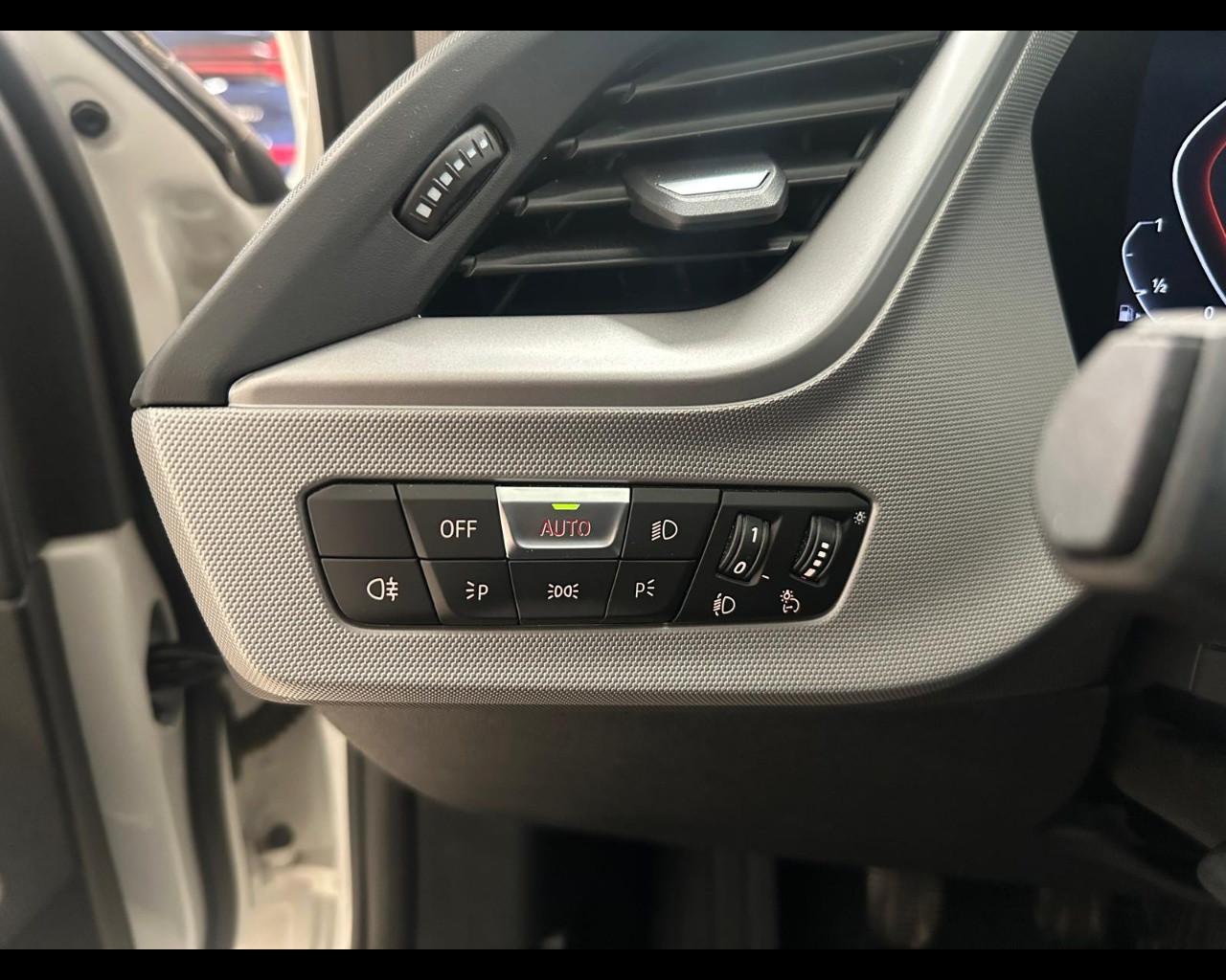 BMW Serie 1 (F40) - 116i 5p. Advantage