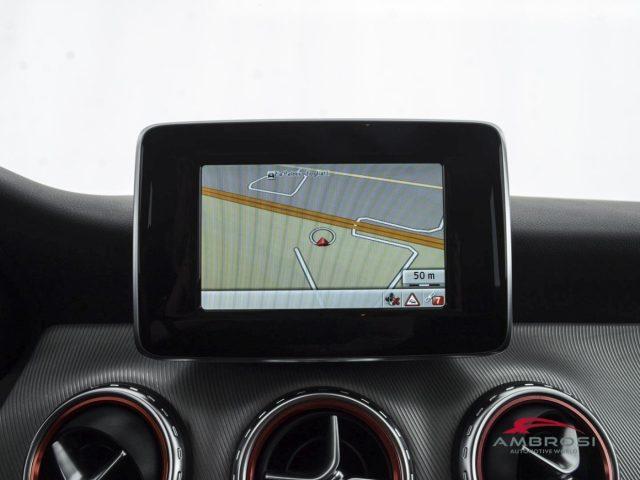 MERCEDES-BENZ GLA 200 200 d Automatic 4Matic Sport