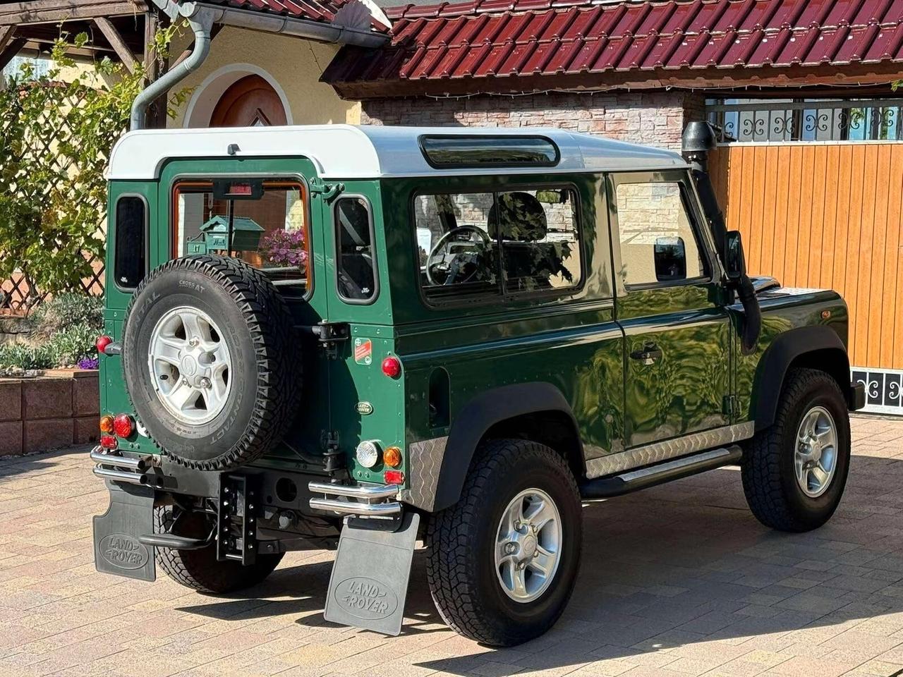 Land Rover Defender 90 2.5 Td5 SW 6 Posti