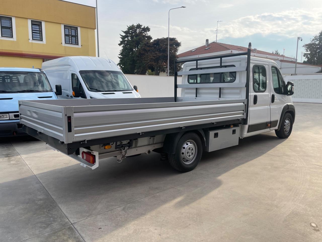 Peugeot boxer 7 posti cassonato