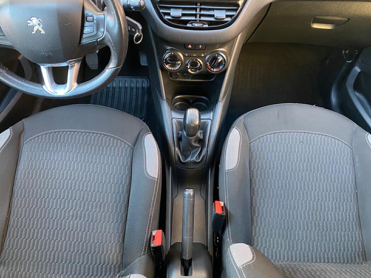 Peugeot 208 1.2 Benzina