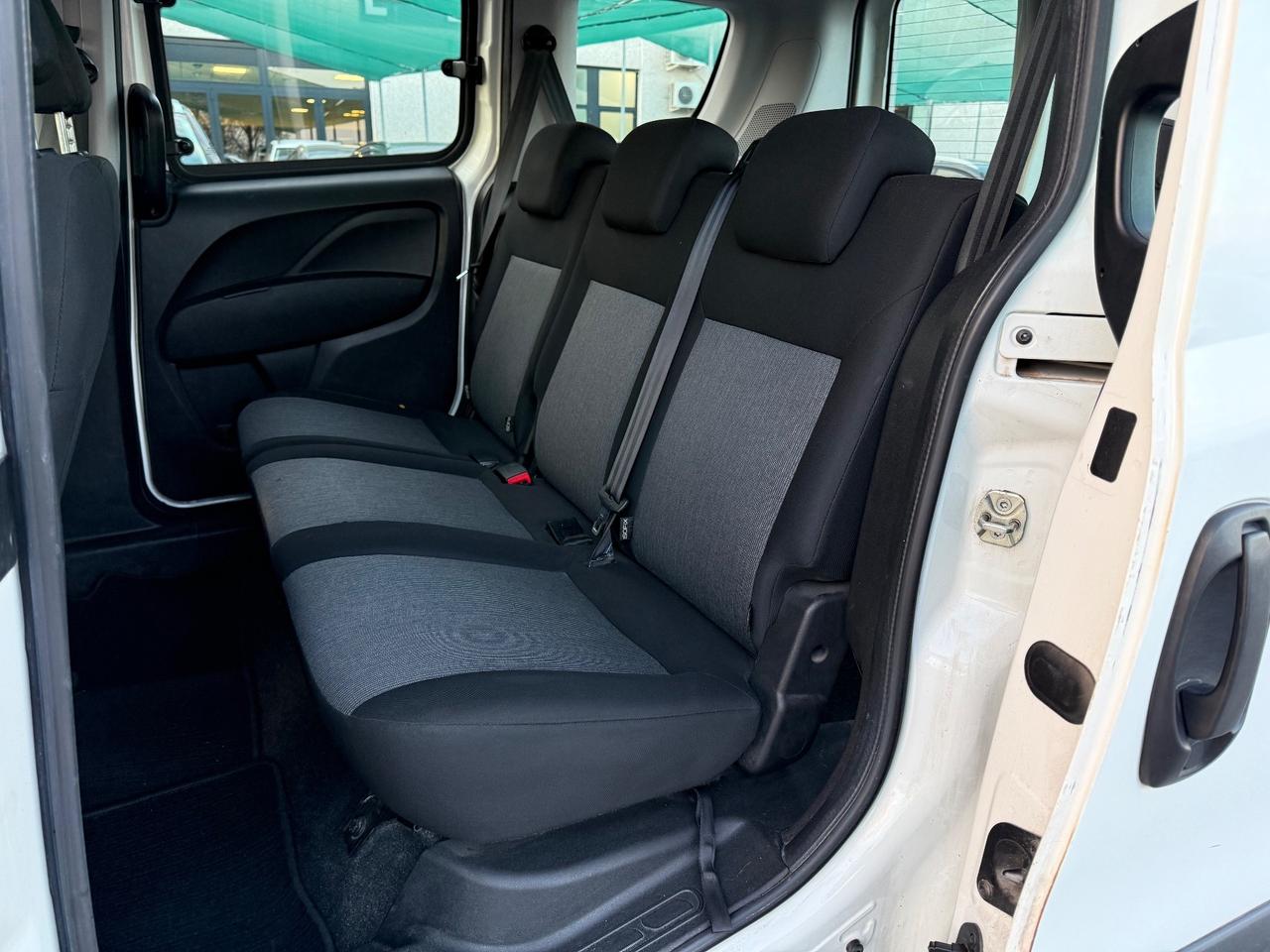 Fiat Doblo Combi N1 Autocarro 5 POSTI