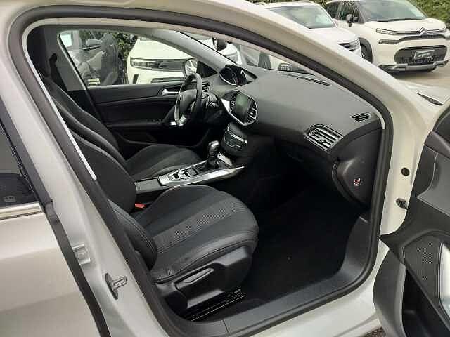 Peugeot 308 1.5 BlueHDI Allure 130 EAT8