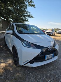 Toyota Aygo 1.0 VVT-i 69 CV 5 porte x-clusiv